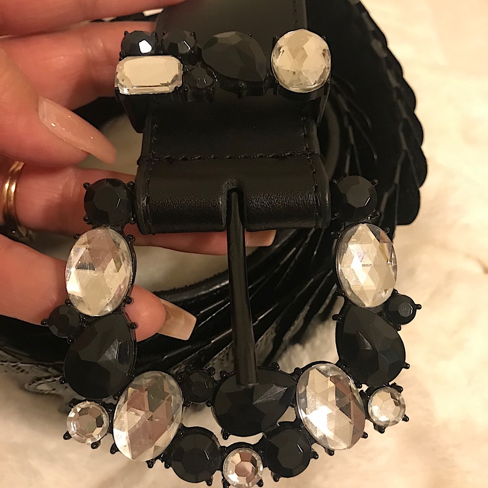 Jeweled buckle belt